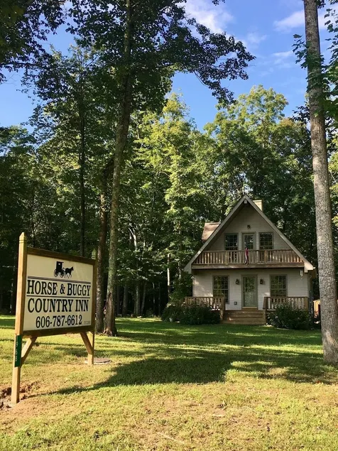 The Horse & Buggy Country Inn - Image 1