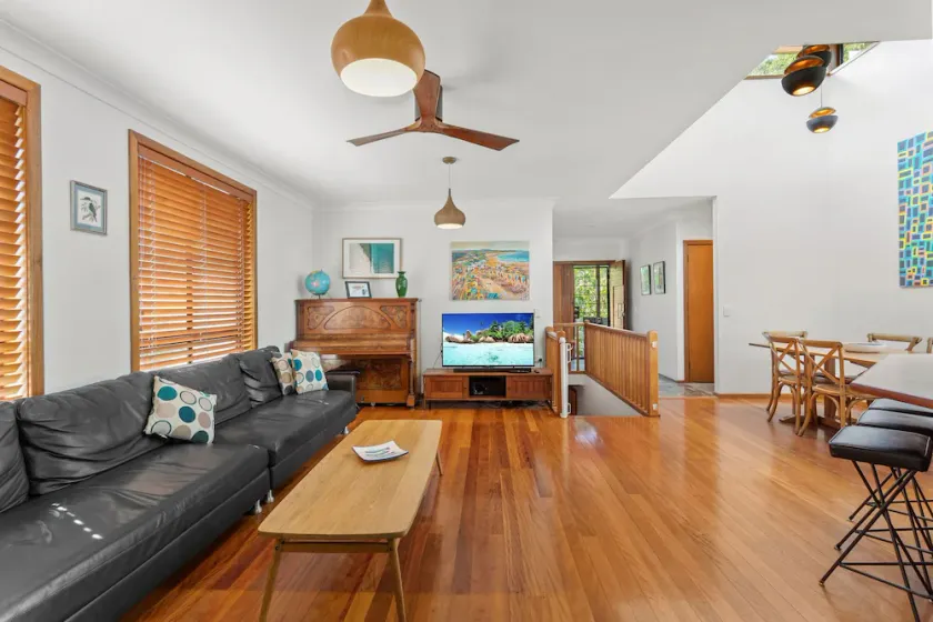 Lanterns - Pet Friendly - Your home by the beach - Image 1