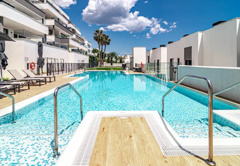 LME3BB - Modern flat with a stunning 50 m² terrace - Image 1