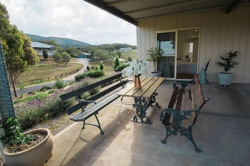 Midgee Cottage - Image 1