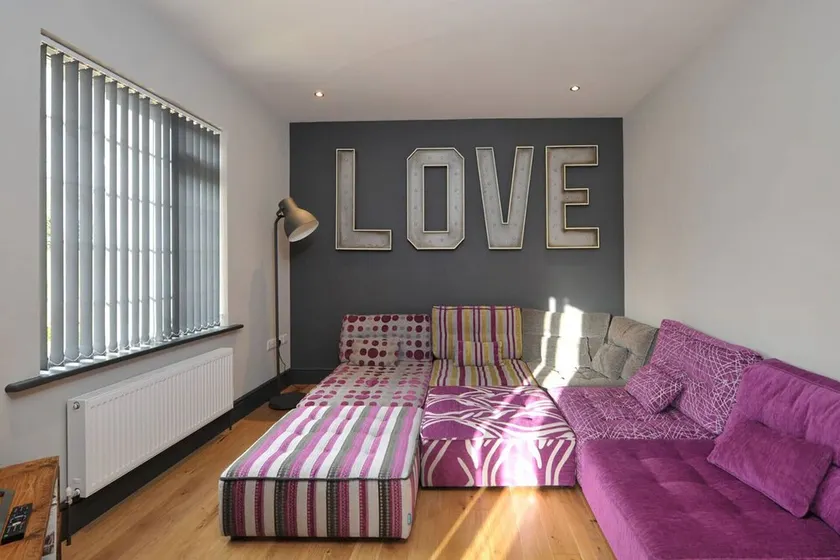 Newly Refurbished 4 Bedroom Detached House - Image 1
