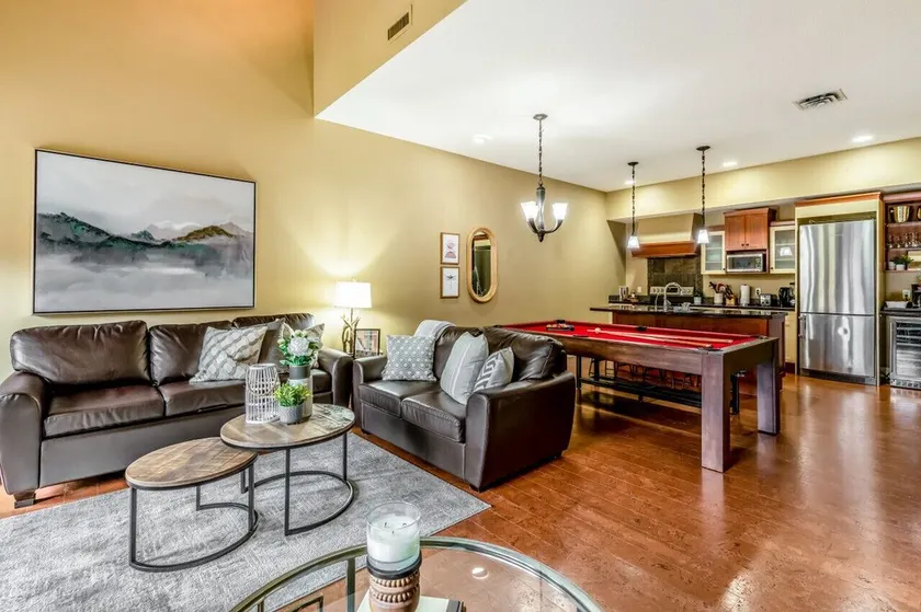Amazing mountain Views 3BR Penthouse with private Balconies - Image 1
