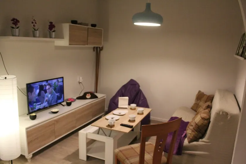 Hyggeligt hus for nylig renoveret - Image 1