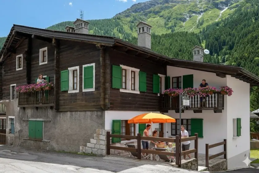 Incanto Walser Apartments Ronco - Image 1