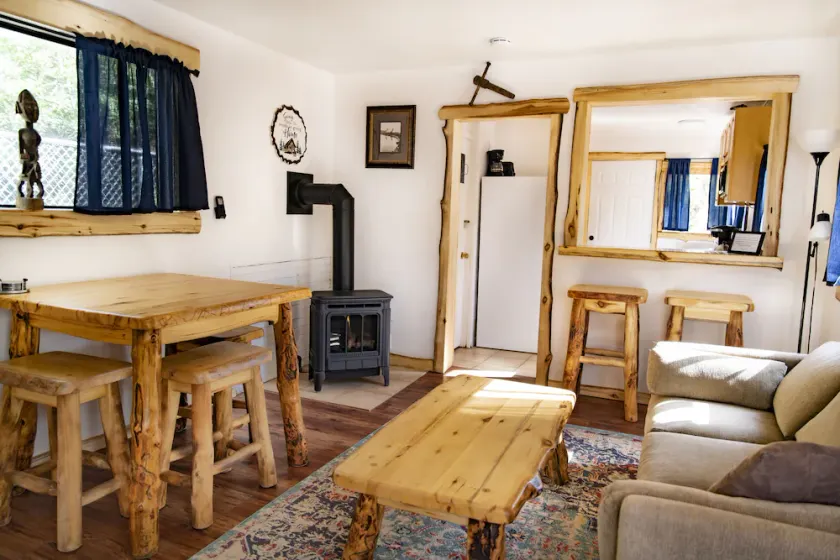 Newly Remodeled Cabin in Hermosa Close to All - 1 Bed/1 Bath - Sleeps 4 - Image 1