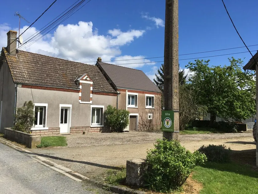 Charming Country Cottage Near Valençay - 2 Bedrooms, Quiet Garden, Close to Loire Castles & Beauval Zoo - Image 1