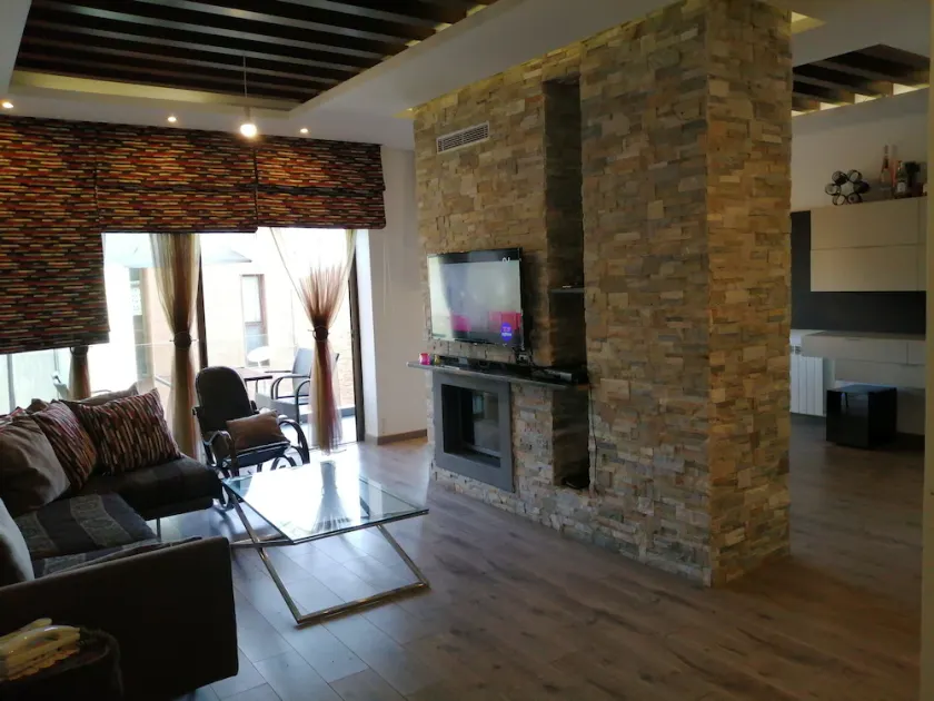 Chalet  240m2 duplex 4 bedrooms 2 living at Les dunes de faqra 24/7 electricity - Image 1