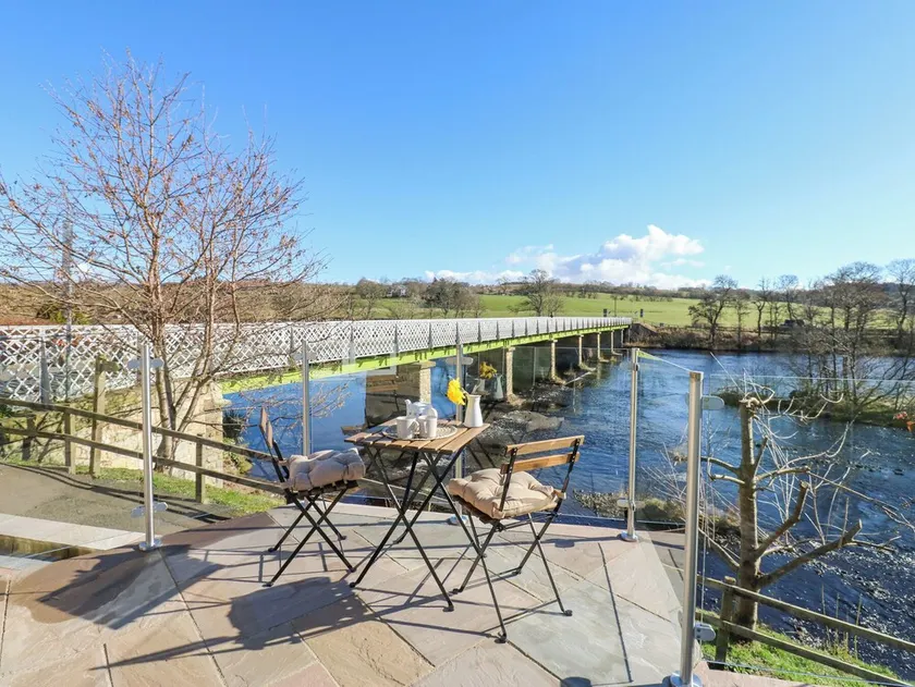 Bridge End Cottage - Image 1
