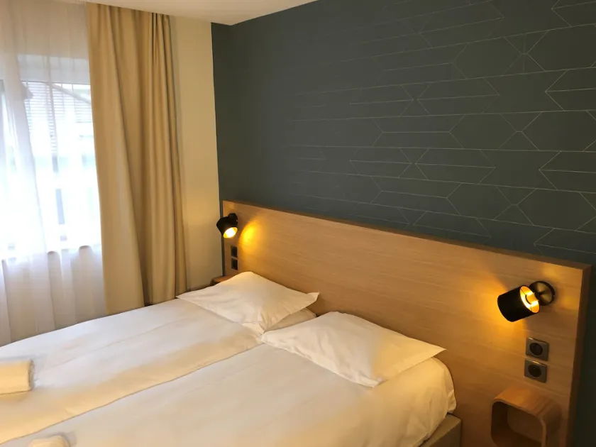 Oskar Hotel - Image 1