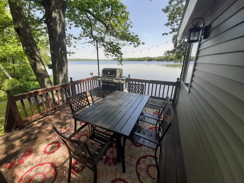 Sunrise Views Cabin with AC, Game Room & Bar - Image 1