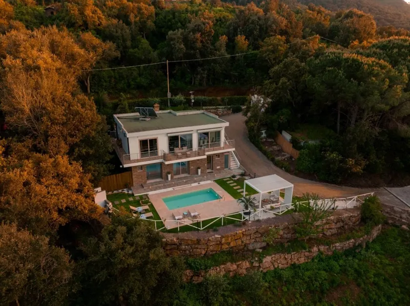 Luxury Liam Villa with Pool and Sea View - Goelba - Image 1