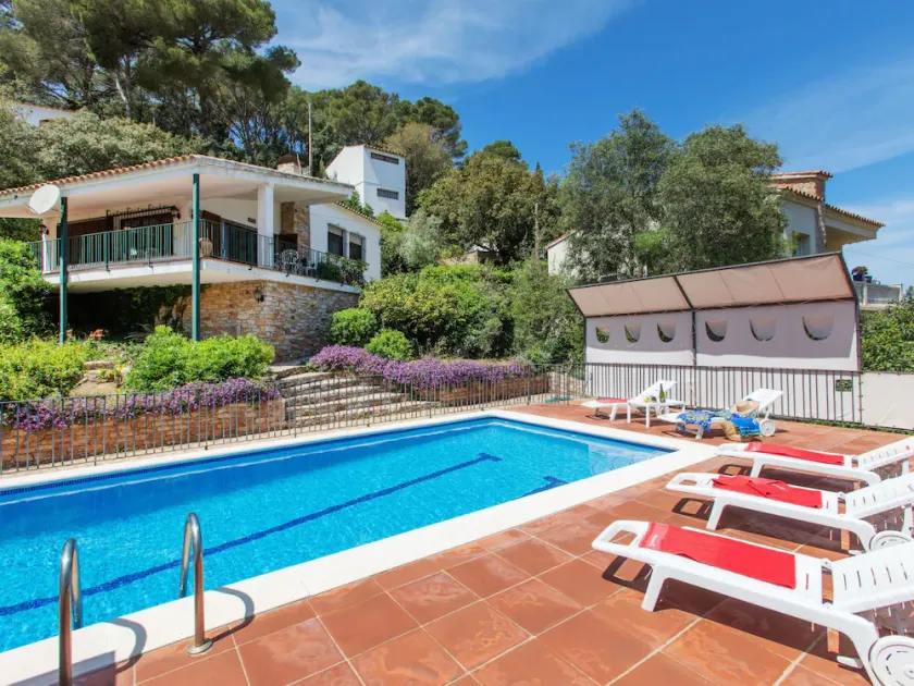 Holiday Home Hector by Interhome - Image 1