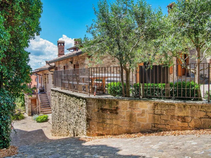 Holiday Home in Ca' De' Grimaldi With Garden - Image 1