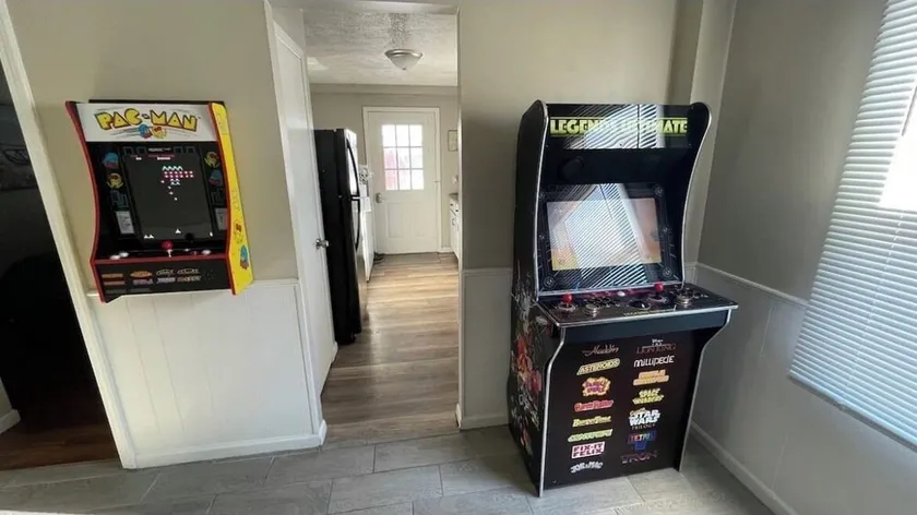 Fun getaway house with arcade. Cedar Point/Kalahari/Sports Force Park/Summit Rac - Image 1