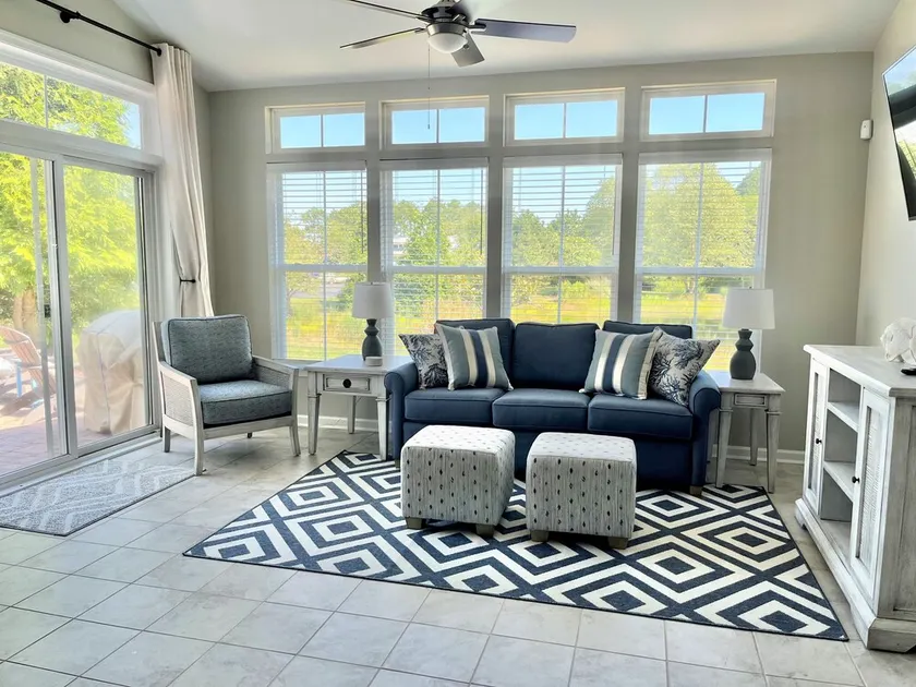 Spacious Back Bay Villa in Award-Winning Beach Community - Image 1