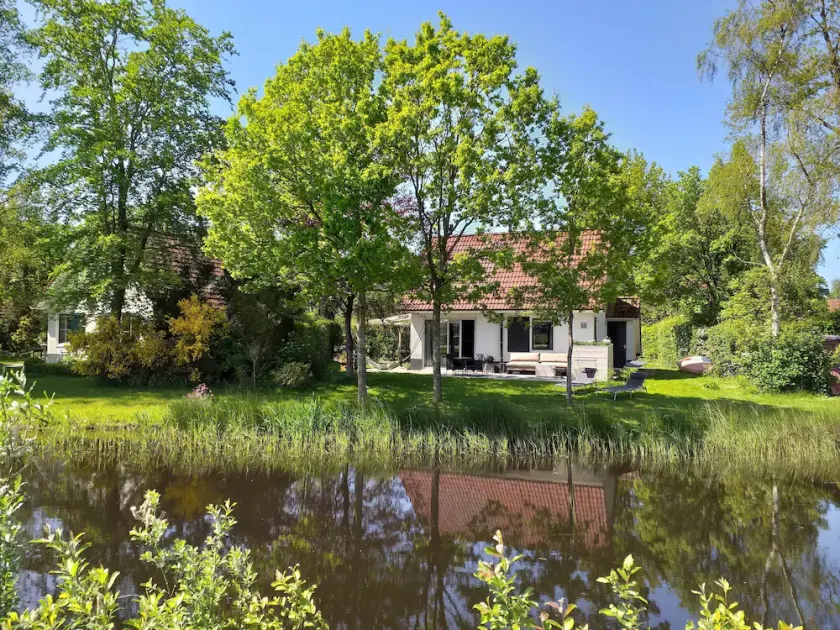 House with a terrace near Langweerder Wielen - Image 1