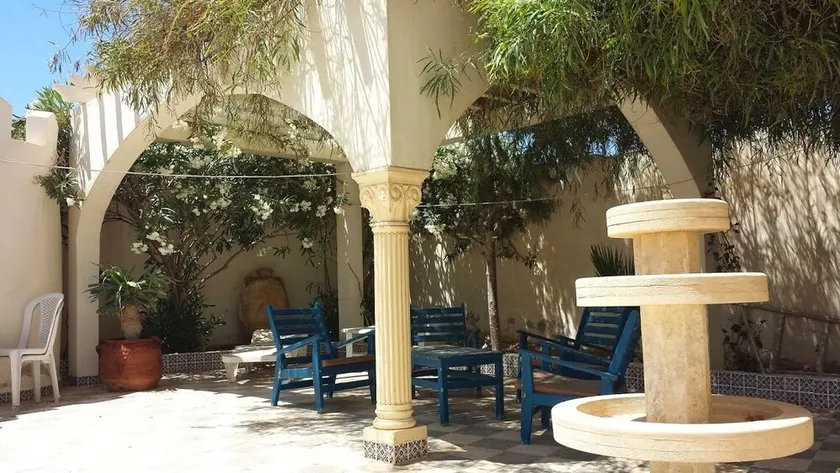 Djerba Midoun: VILLA DJERBIENNE DE CHARME ZONE TOURISTIQUE AVEC PISCINE PRIVE - Image 1