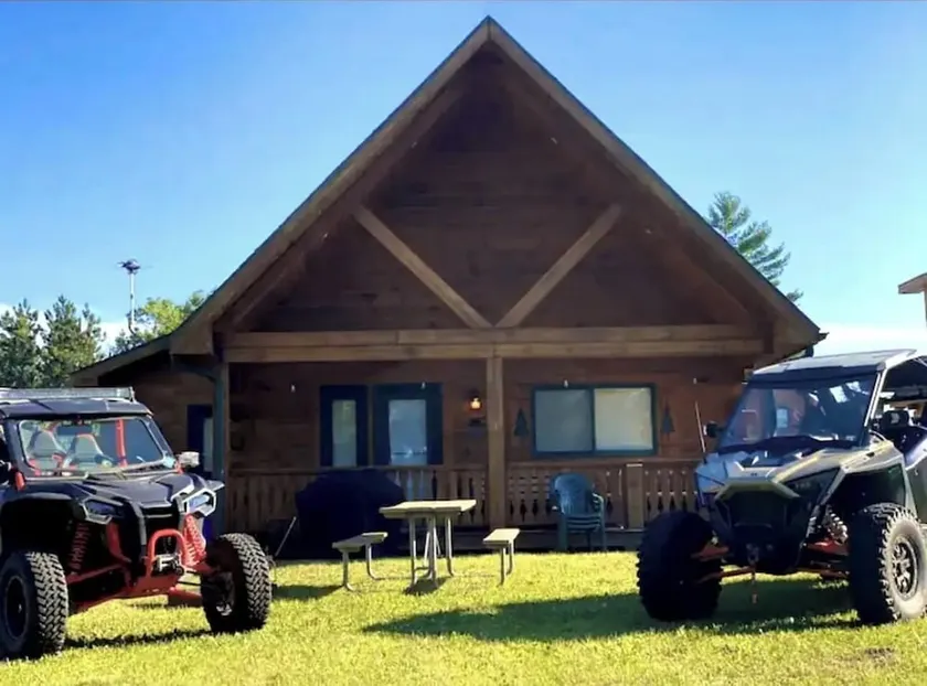 Cabin- no cleaning fees: Cranberry Fest, waterparks, trail riding for utv/atv - Image 1