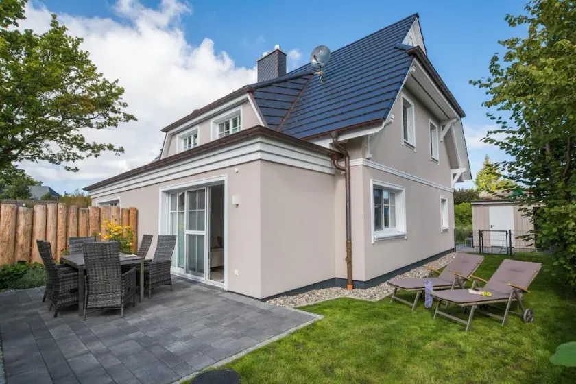 Barther Strasse 10a \"Austernfischer\" - high quality furnished vacation home - Image 1