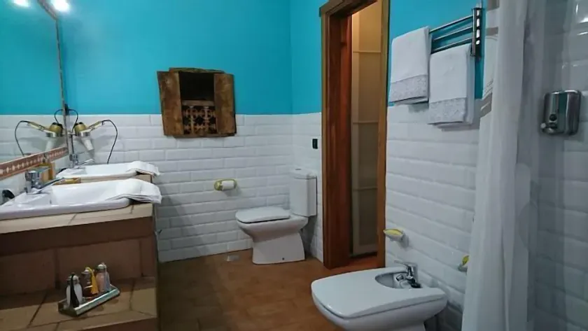 \"CASA VARGAS\" i Sierra Norte på 35mn. av Madrid (se lediga erbjudanden) - Image 1