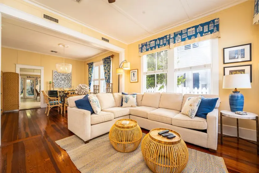 Bottom's Up Bungalow - Image 1