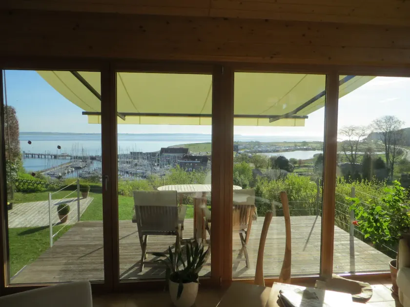 Exclusive vacation apartment, absolutely quiet, with fantastic sea views, close to the beach. - Image 1