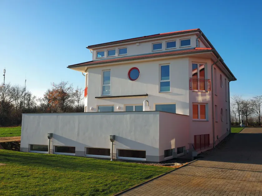 Villa a quattro spioventi con piscina - Image 1