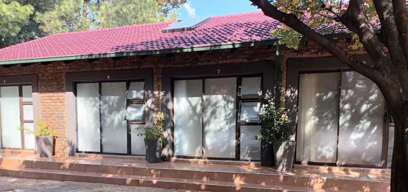 8 Soenie Avenue Self-Catering - Image 1