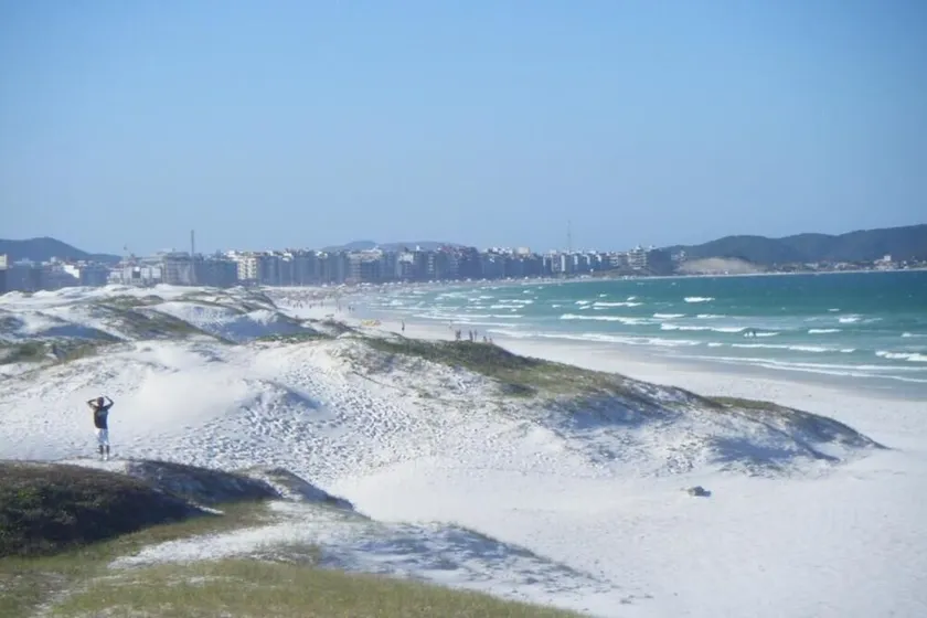 Large 2-bedroom apartment, 5 min. walk to beach, free WiFi. Ideal for family. - Image 1