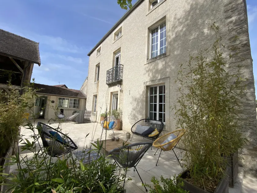 38BIS RENTAL 12 / 14 PERSONS NIGHT WEEK-END VACATIONS COMPANY - Image 1