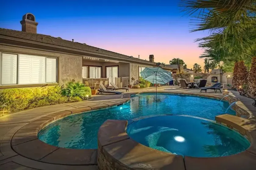 Lux Desert Oasis w/ saltwater pool near Coachella - Image 1