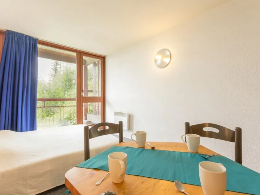 Studio with balcony and free WIFI - Image 1