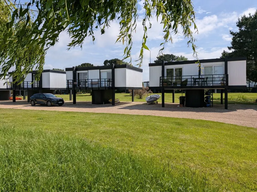 4 Avocet Quay , Emsworth  - sleeps 4 guests  in 2 bedrooms - Image 1