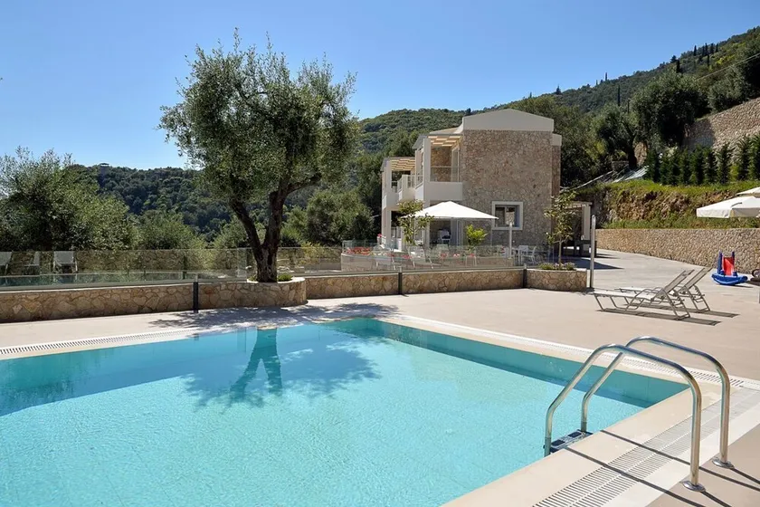 Villa Ipsos - Five Bedroom Villa, Sleeps 9 - Image 1
