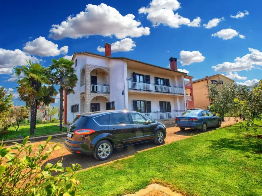 Apartment 1266/12162 (Istria - Flengi), 4500m from the beach - Image 1