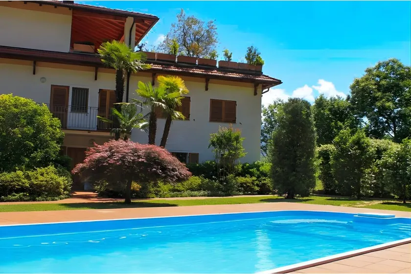Buon gusto appartamento di 2 locali in un piccolo residence con piscina - Image 1