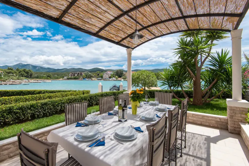 Villa Loviste Paradise - Image 1