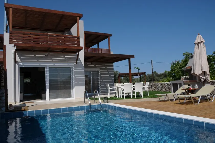 Amazing Pool Villa 2 min from the Haraki beach & 10 min from Lindos - Image 1