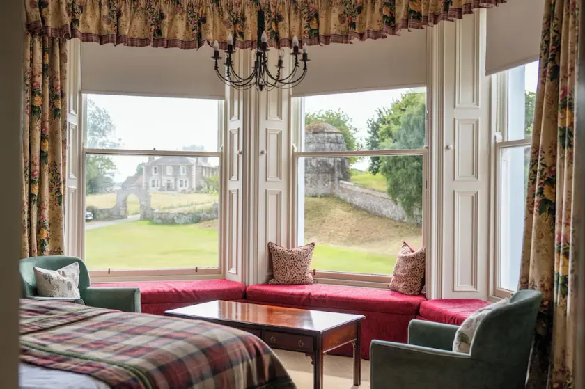 The Open Arms Hotel - Image 1