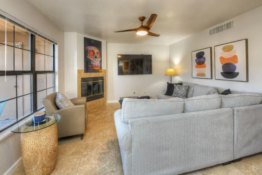 Premium location mountain views - Image 1
