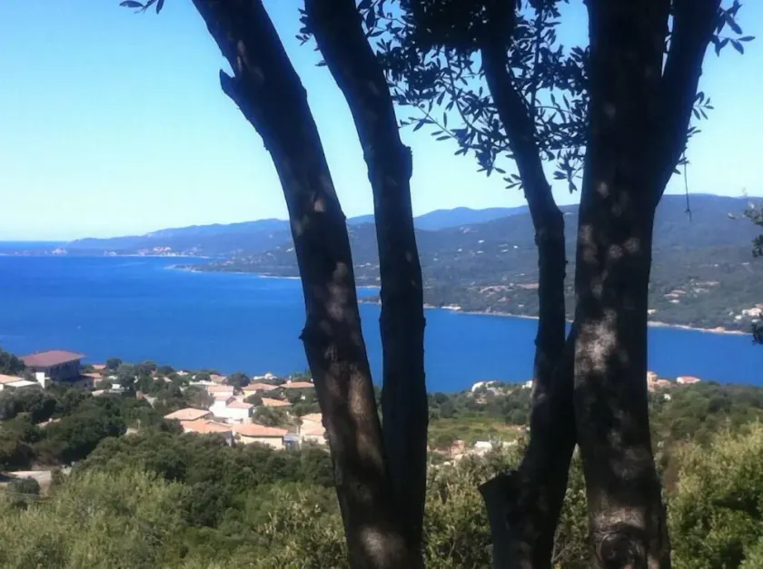 terra di villa Propriano, 2/4, 2 km gamma a 180 ° vista mare e monti - Image 1