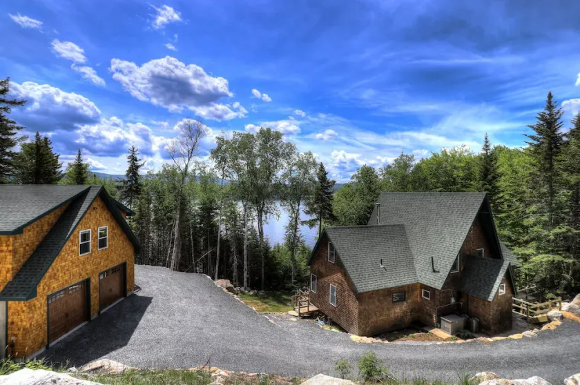 Beach Front Retreat - Private home on Mooselookmeguntic Lake - Image 1