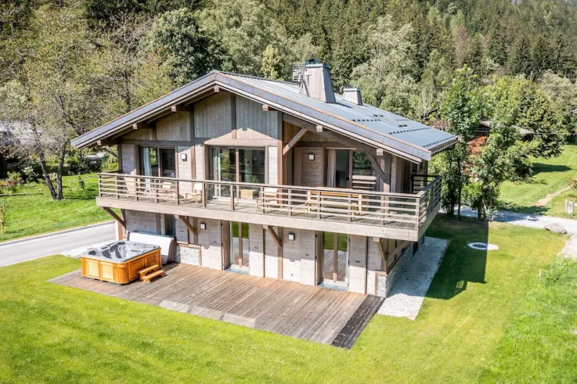Chalet Jatoba Chamonix - by EMERALD STAY - Image 1