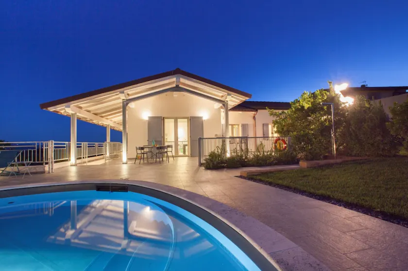 AMORE RENTALS - Villa Ambretta - Image 1