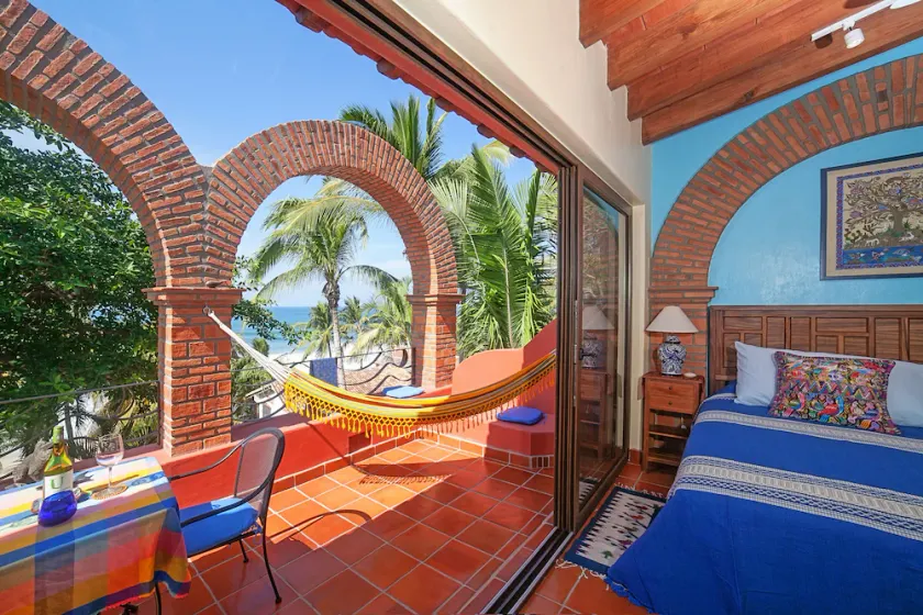 Beachside Casita, new and secure in lovely, quiet north side neighborhood. - Image 1