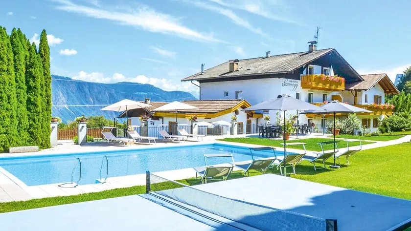 Apartment 'Residence Sonnegg  5' with Mountain View, Shared Pool and Wi-Fi - Image 1