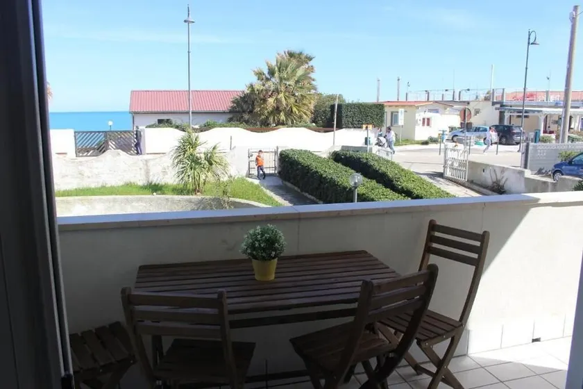 House 20 meters from the sea! - Image 1