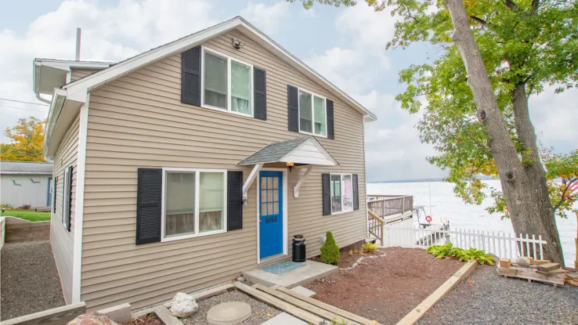 The French Cottage: Perfect Lakeside Family Retreat! - Image 1