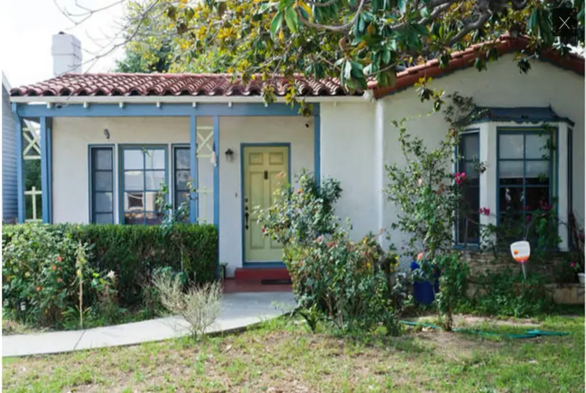 2BD, 1 BA, BUNGALOW FOR 9 GUESTS!! ENTIRE HOUSE W/ DRIVEWAY PARKING!! - Image 1