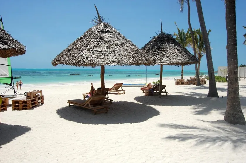 The Loop Beach Resort - Image 1